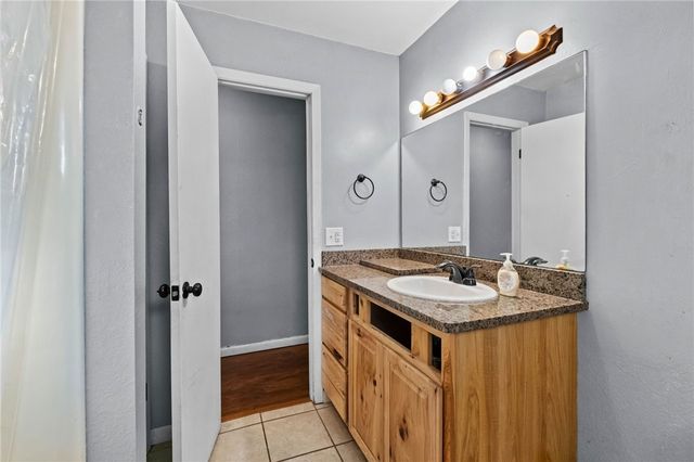 7 Woodbridge Drive, Bella Vista, AR 72714