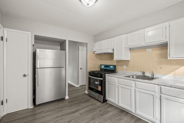 4882 N 50th STREET #4884, Milwaukee, WI 53218