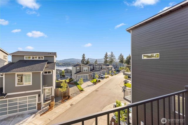 134 Blackfish Court, Bremerton, WA 98310