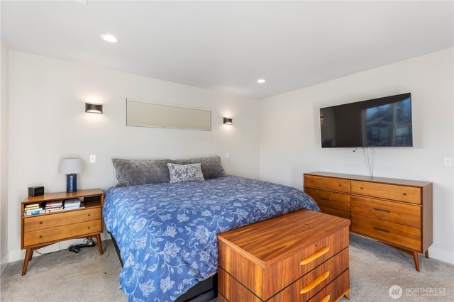134 Blackfish Court, Bremerton, WA 98310