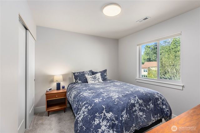 134 Blackfish Court, Bremerton, WA 98310