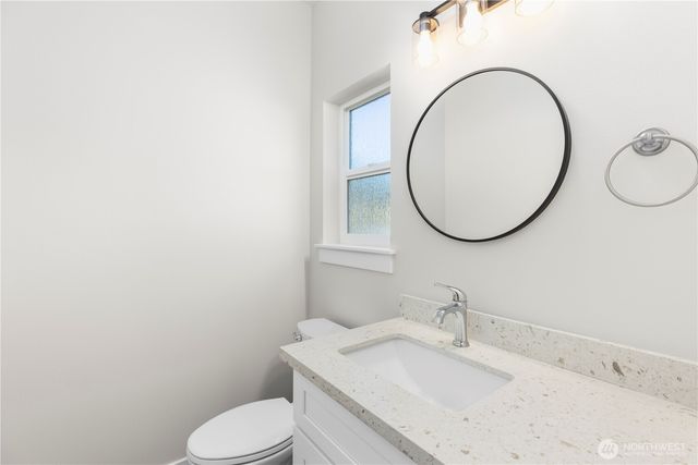 134 Blackfish Court, Bremerton, WA 98310