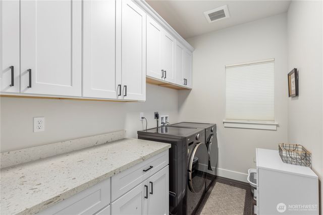134 Blackfish Court, Bremerton, WA 98310