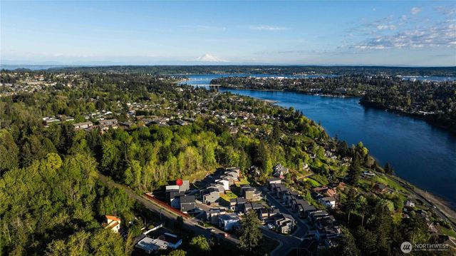 134 Blackfish Court, Bremerton, WA 98310
