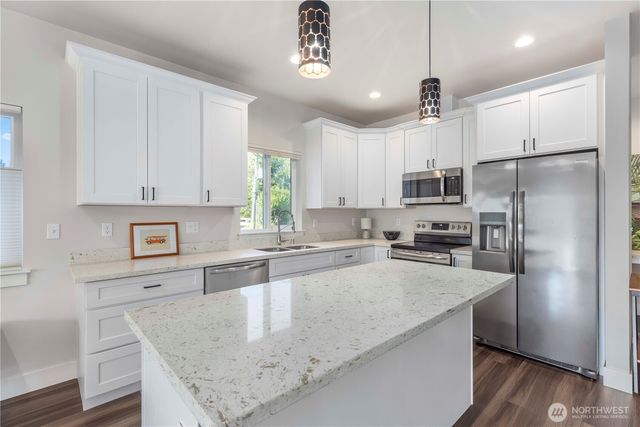134 Blackfish Court, Bremerton, WA 98310