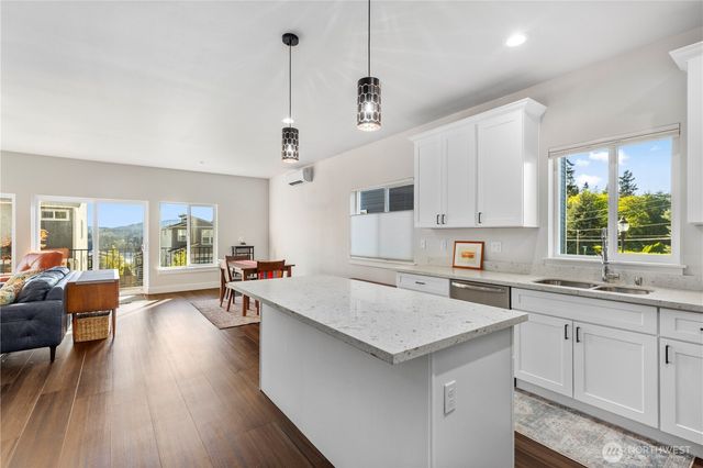 134 Blackfish Court, Bremerton, WA 98310