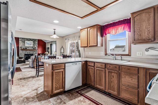 9528 Carine Cove, Fort Wayne, IN 46835