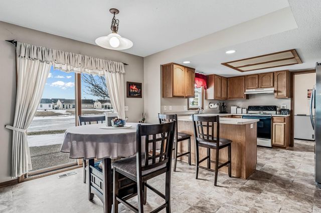 9528 Carine Cove, Fort Wayne, IN 46835