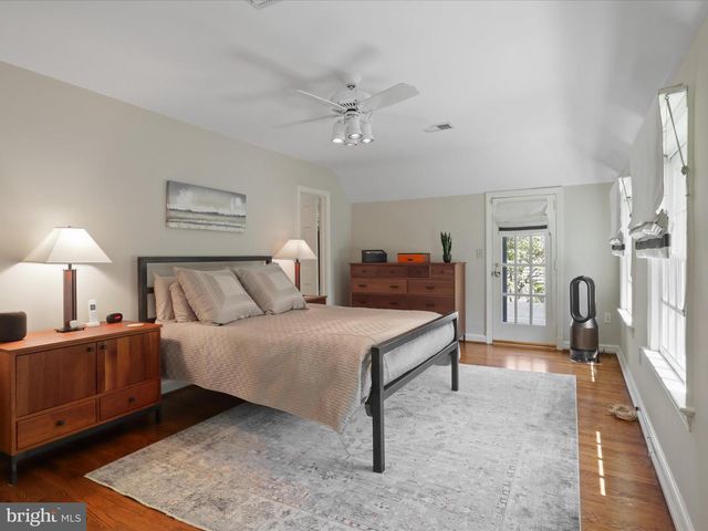 4725 ROCK SPRING RD, Arlington, VA 22207