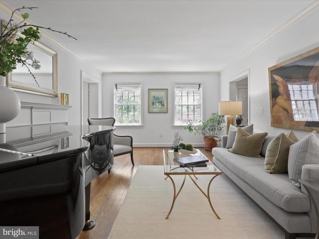 4725 ROCK SPRING RD, Arlington, VA 22207