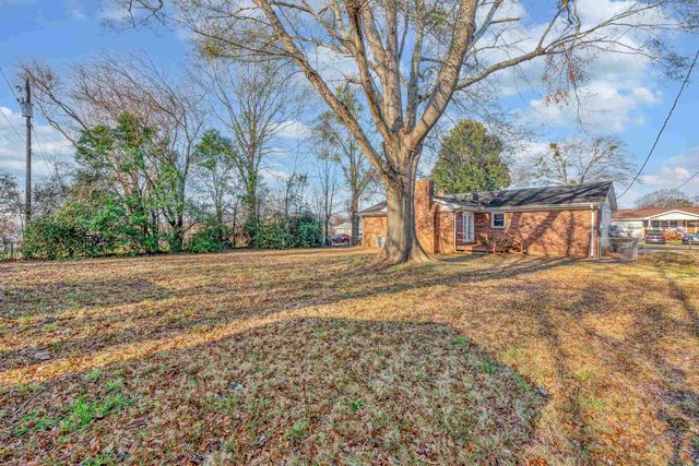 108 McDowell Drive, Boiling Springs, SC 29316