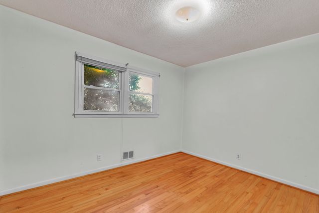 108 McDowell Drive, Boiling Springs, SC 29316