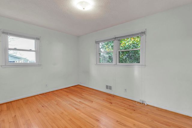 108 McDowell Drive, Boiling Springs, SC 29316