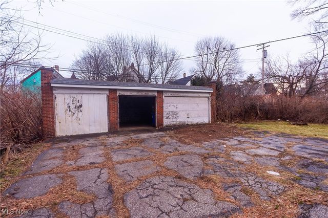 2245 E 87th Street, Cleveland, OH 44106