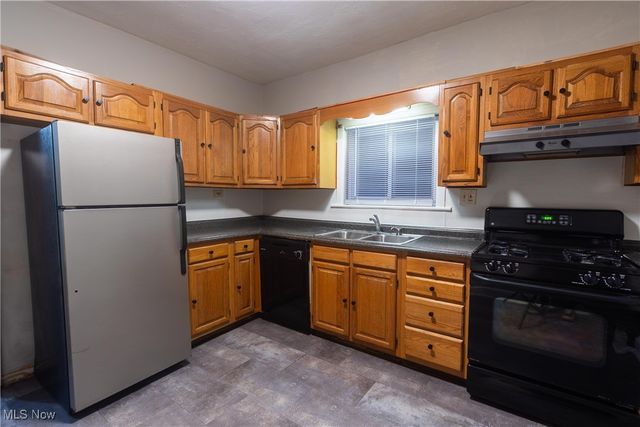 2245 E 87th Street, Cleveland, OH 44106