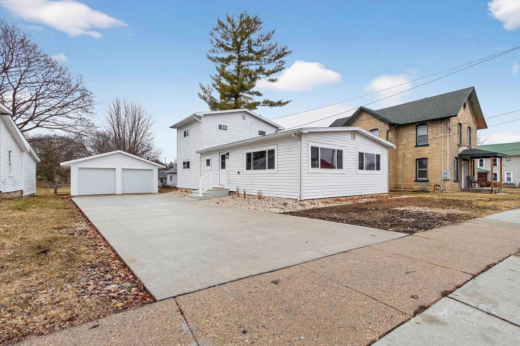 109 Front Street, Milton, WI 53563