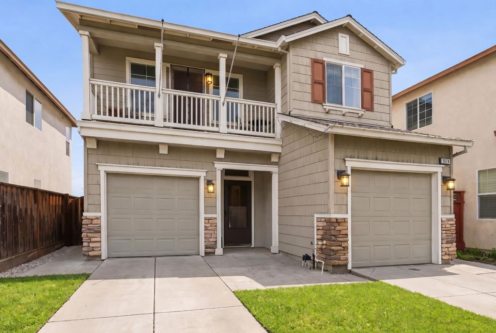 1574 Hearthsong Dr, Manteca, CA 95337
