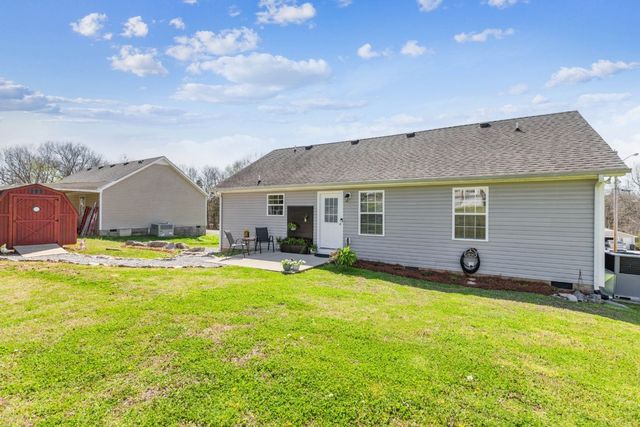 1532 Patrick Dr, Lewisburg, TN 37091