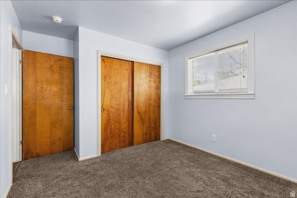 Image 15 of property listing at 187 N PINEHURST AVE, Tooele, UT 84074