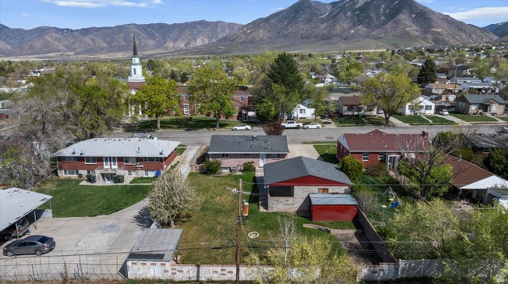 Image 33 of property listing at 187 N PINEHURST AVE, Tooele, UT 84074