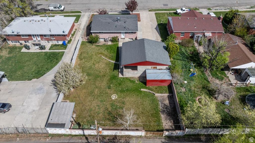Image 34 of property listing at 187 N PINEHURST AVE, Tooele, UT 84074