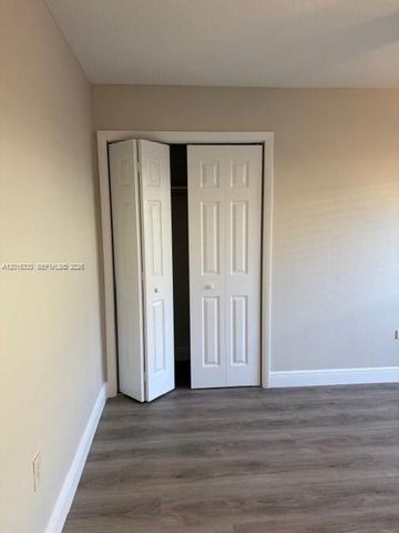 10524 NW 4th St, Plantation, FL 33324
