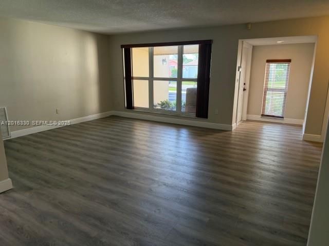 10524 NW 4th St, Plantation, FL 33324