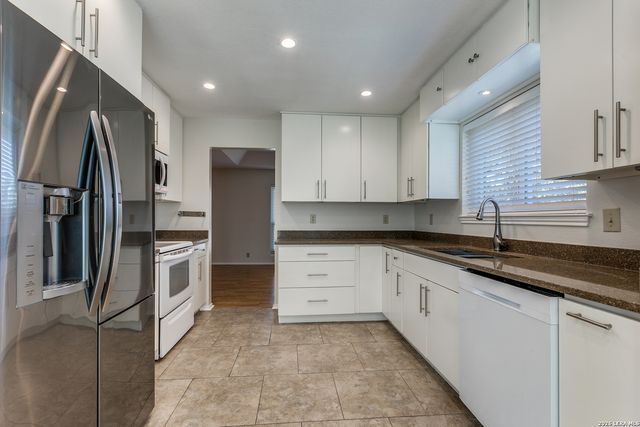 7906 Dove Flight, San Antonio, TX 78250