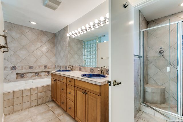 7906 Dove Flight, San Antonio, TX 78250