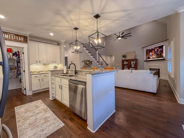 175 Ridge Crest Court SW, Mcdonald, TN 37353