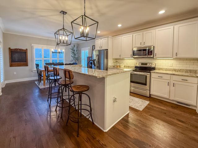 175 Ridge Crest Court SW, Mcdonald, TN 37353