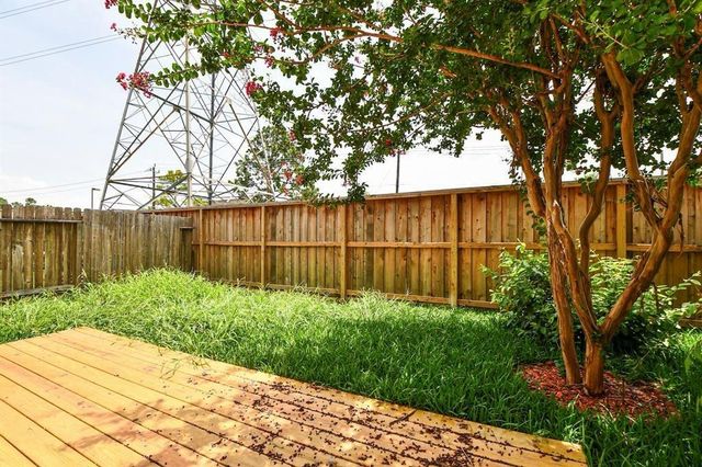 10909 Panther Court SW, Houston, TX 77099