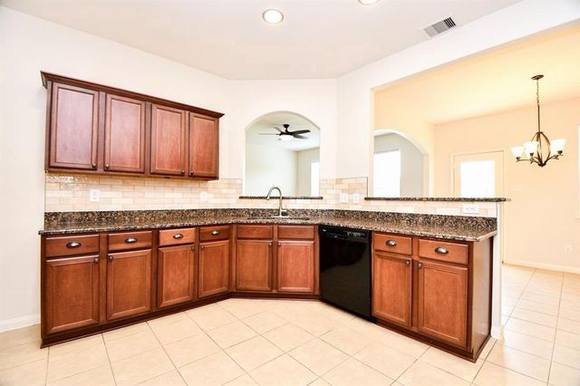 10909 Panther Court SW, Houston, TX 77099
