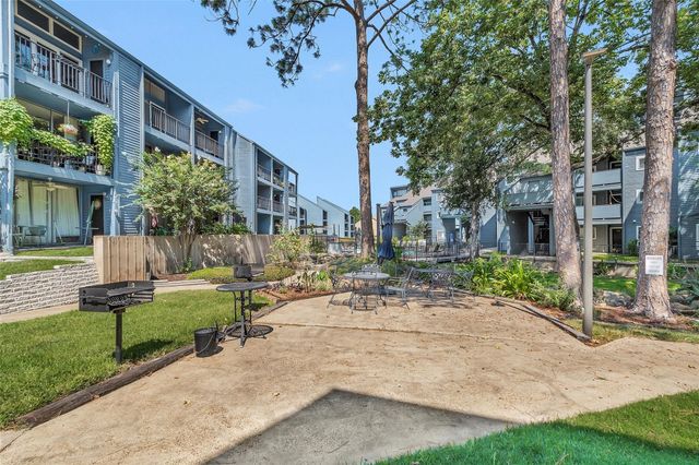 12500 Melville Drive 345D, Montgomery, TX 77356