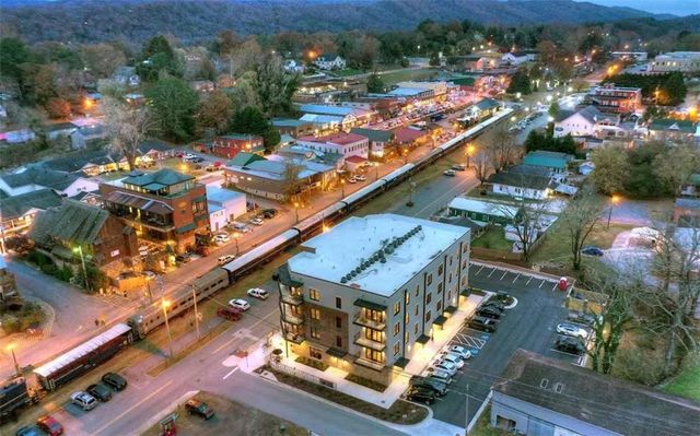 469 Mull Drive, Blue Ridge, GA 30559