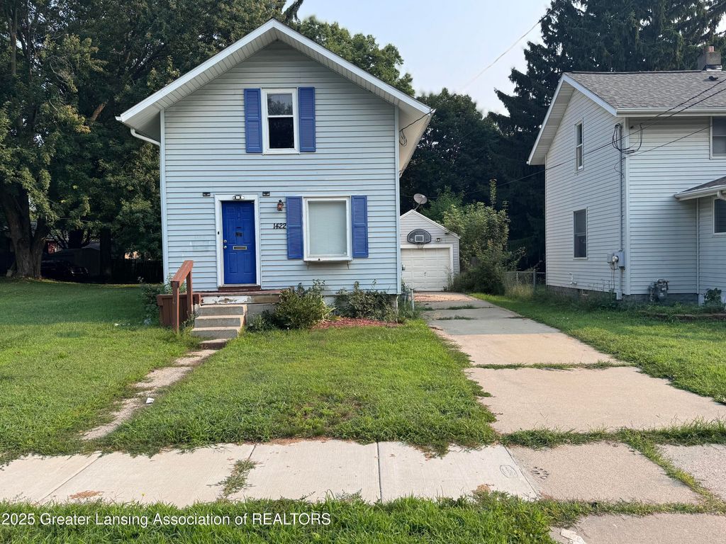 1422 Redwood Street, Lansing, MI 48915