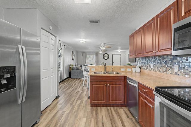 15373 CALLISTA LANE, Dade City, FL 33523