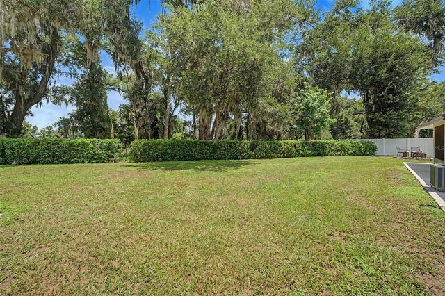 15373 CALLISTA LANE, Dade City, FL 33523