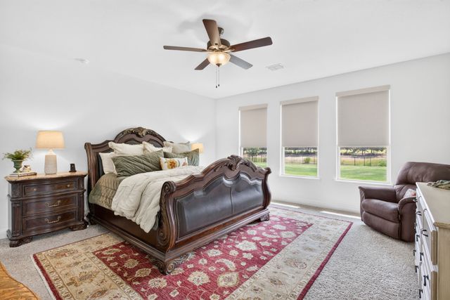 134 Hollingsworth Lane, Glenn Heights, TX 75154