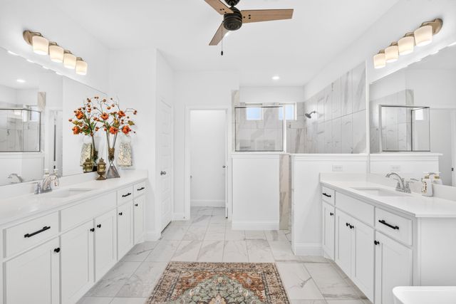 134 Hollingsworth Lane, Glenn Heights, TX 75154
