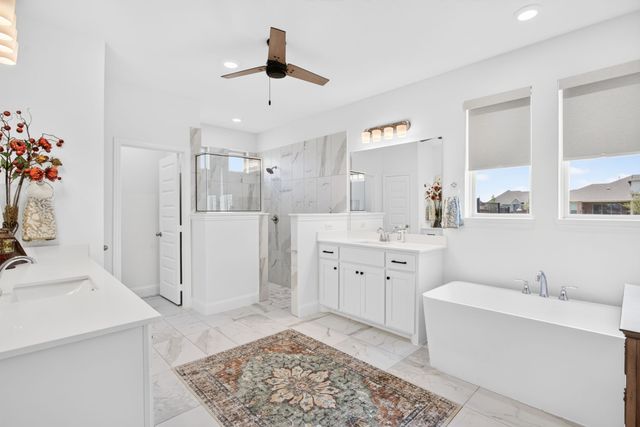 134 Hollingsworth Lane, Glenn Heights, TX 75154
