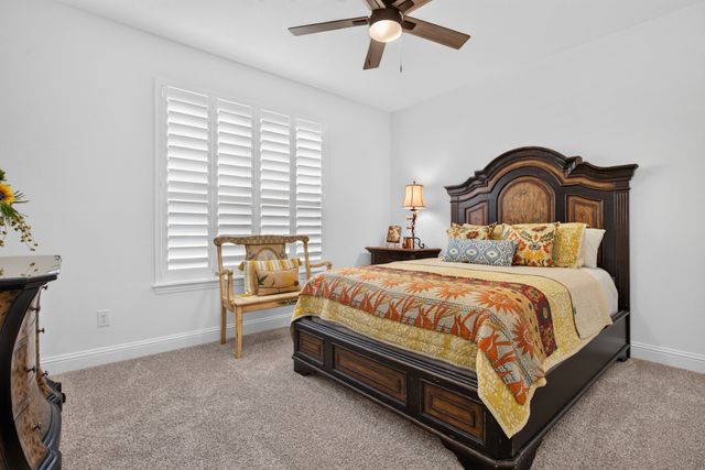 134 Hollingsworth Lane, Glenn Heights, TX 75154