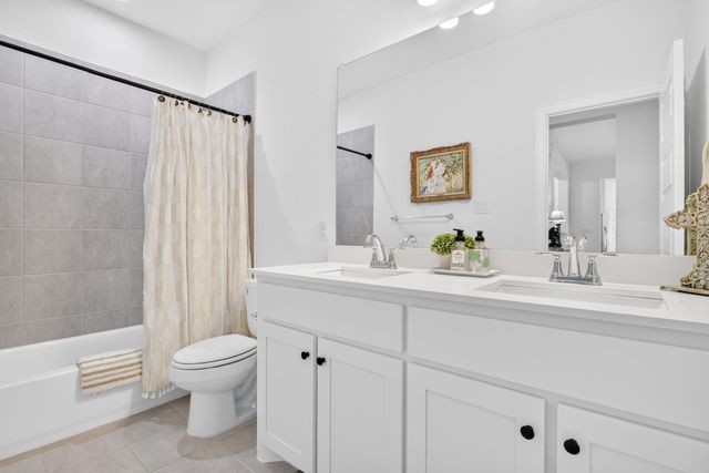 134 Hollingsworth Lane, Glenn Heights, TX 75154