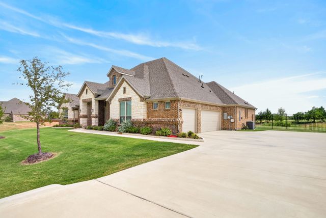 134 Hollingsworth Lane, Glenn Heights, TX 75154