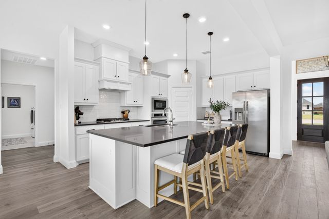 134 Hollingsworth Lane, Glenn Heights, TX 75154