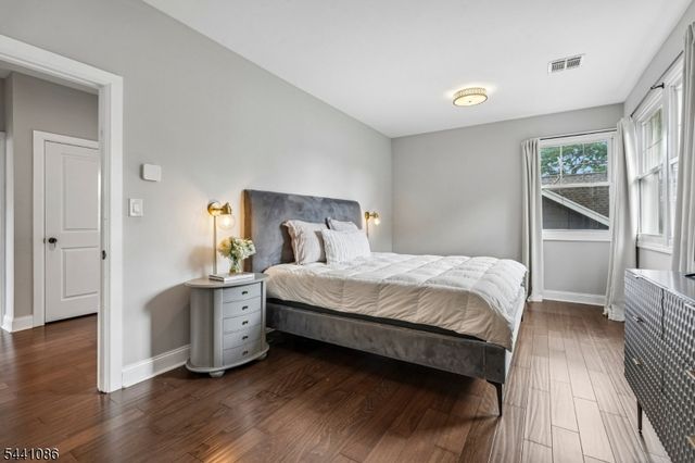 53 Dohrman Ave, Teaneck Twp., NJ 07666