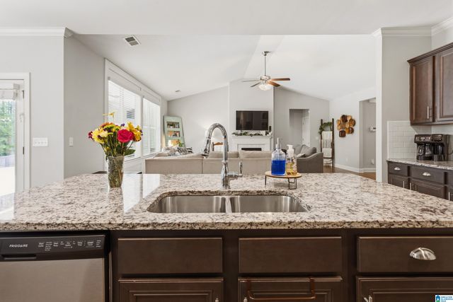 535 DOSS FERRY PARKWAY, Kimberly, AL 35091
