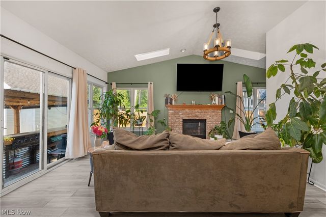 700 Harris Road, Sheffield Lake, OH 44054