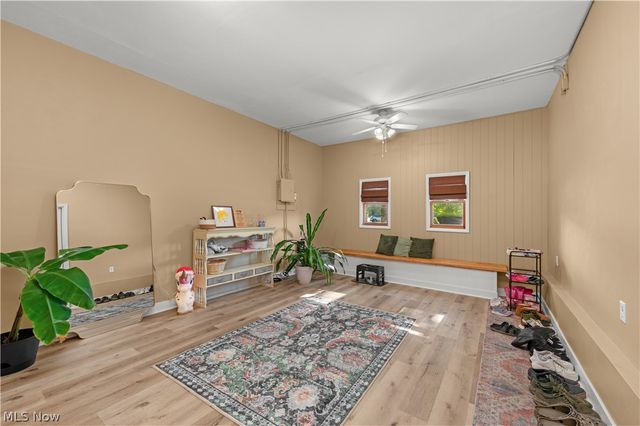 700 Harris Road, Sheffield Lake, OH 44054