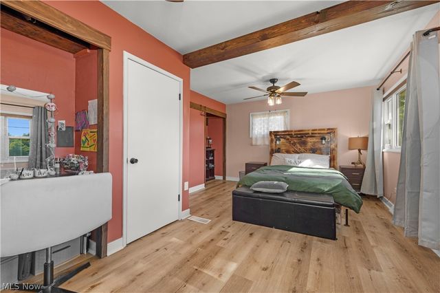 700 Harris Road, Sheffield Lake, OH 44054